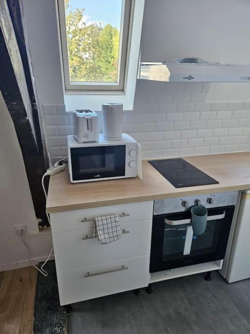 Ferienwohnung Loft - Metro - Gare Tourcoing Exterior foto